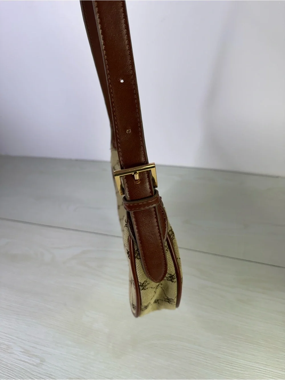 MANGO Logo Print Shoulder Bag in brown jacquard monogram - Picture 6 of 10